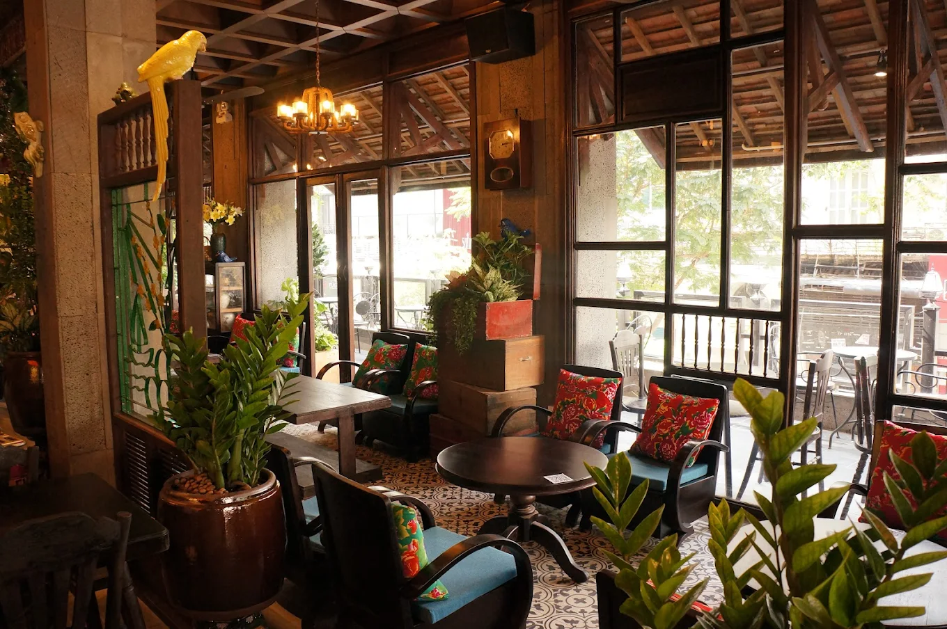 Cà phê Cô Ba Đồng Khởi