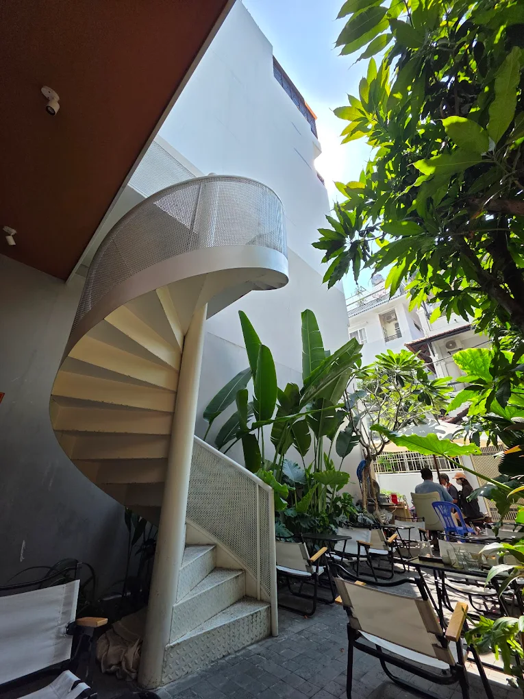 Faro Cafe - Nguyễn Trãi Corner photo 3