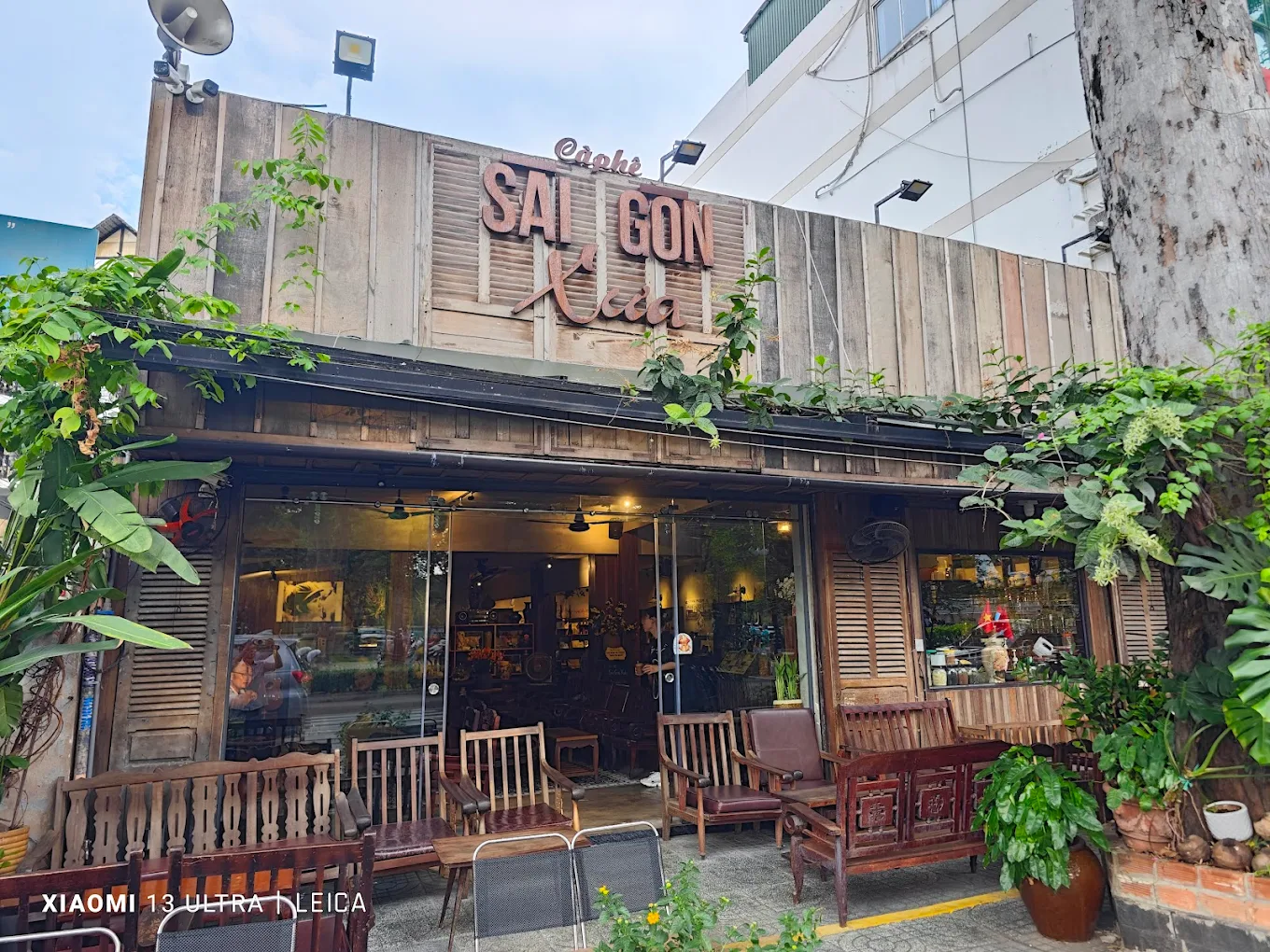 Tiệm Cà Phê Sài Gòn Xưa