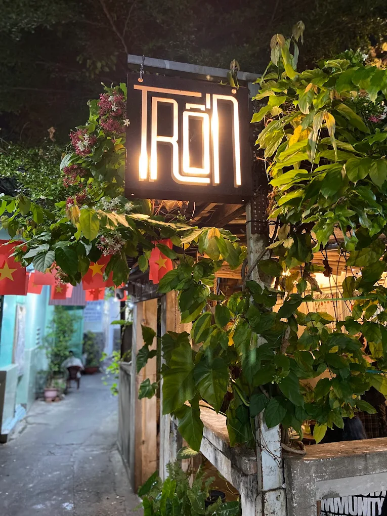TRỐN để dừng chân photo 3